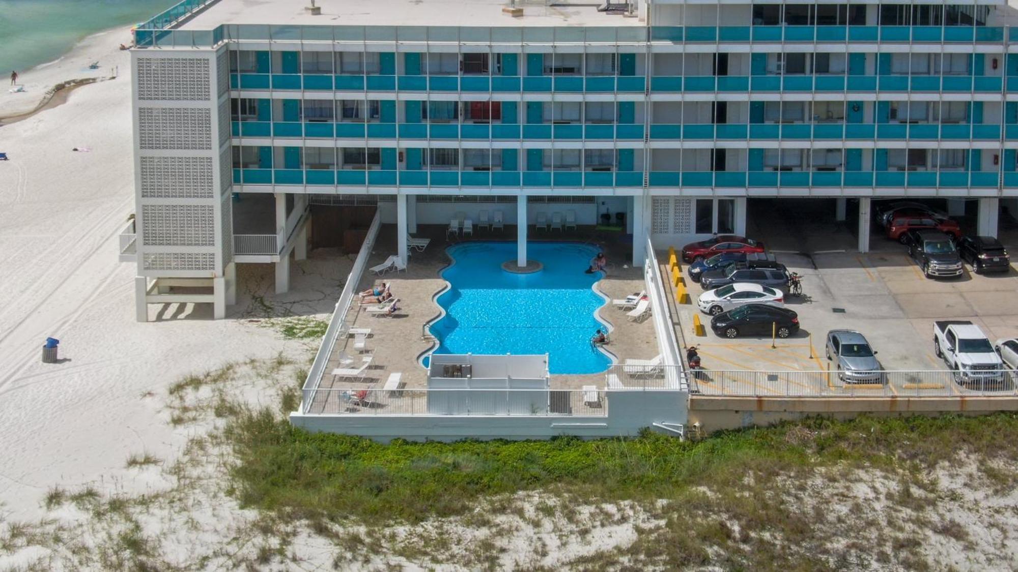 Sunset By The Sea At Fontainebleau Terrace #222 By Nautical Apartment *